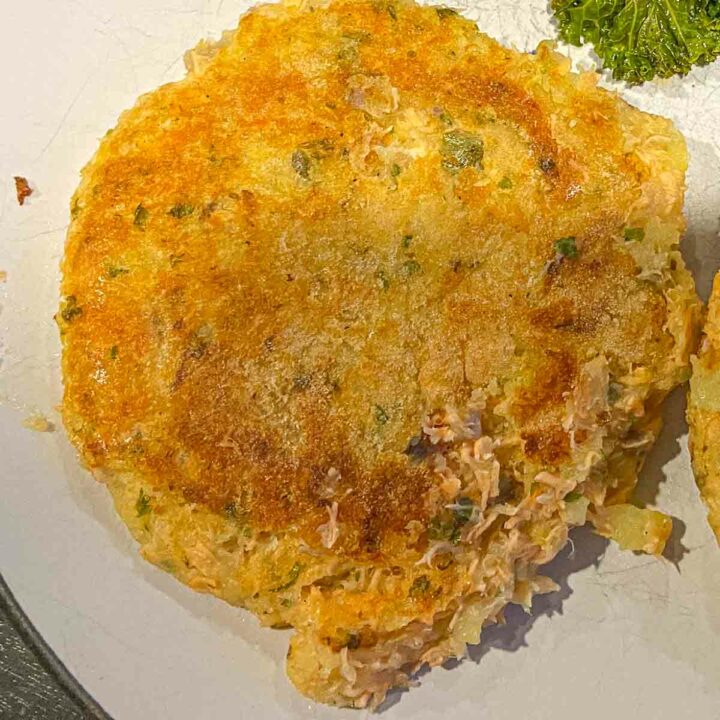 gluten-free salmon cakes from the air fryer